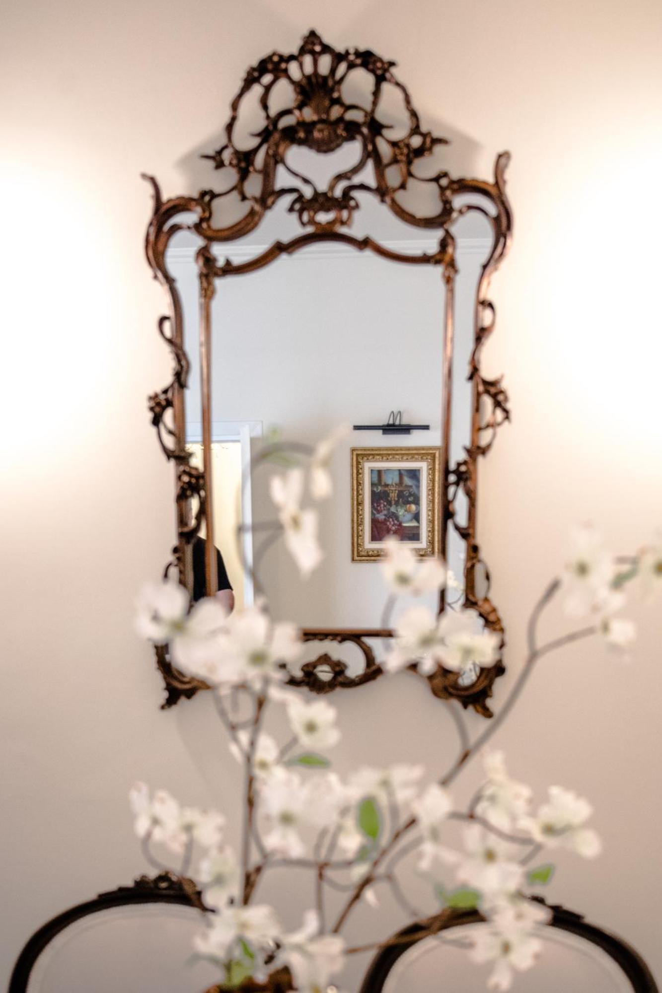 Novi'S Luxury Apartment 2 จีโรคาสเตอร์ ภายนอก รูปภาพ